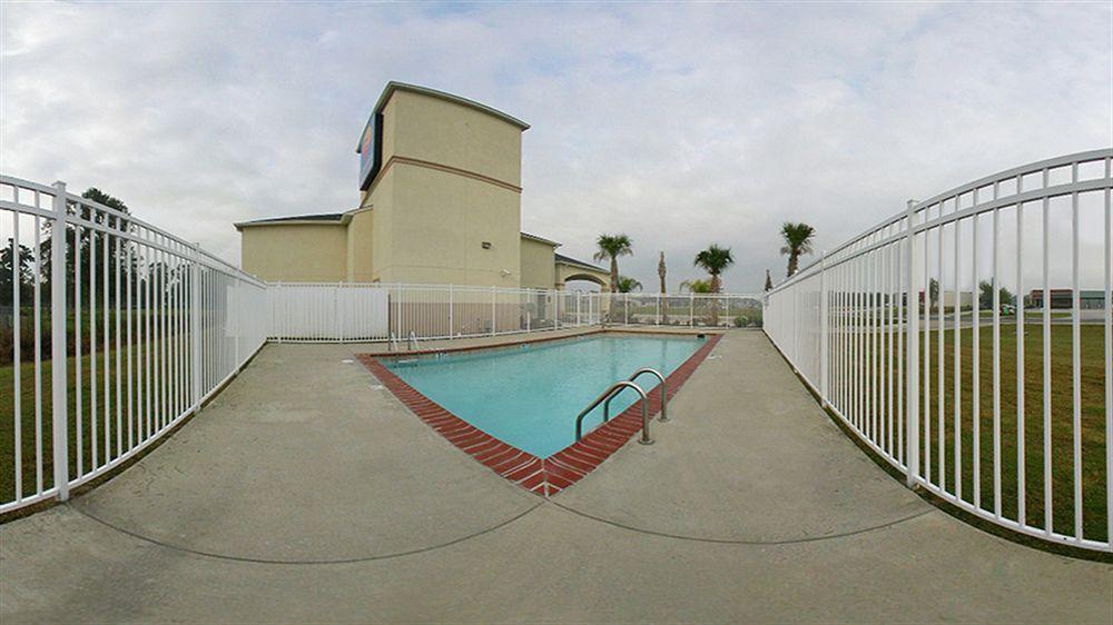 Quality Inn & Suites Franklin Exterior photo